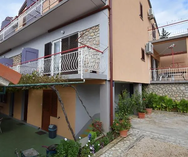 And With Parking Space Starigrad, Paklenica - 6594 Maison d'hôtes