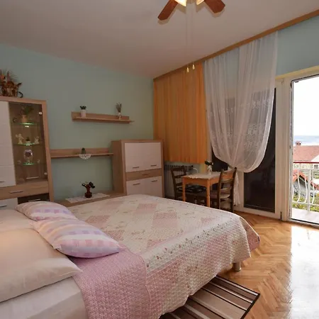 And With Parking Space - Paklenica - 6594 게스트하우스 3*