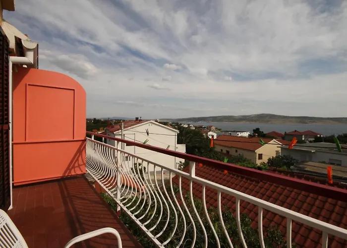 And With Parking Space Starigrad, Paklenica - 6594 Гостевой дом